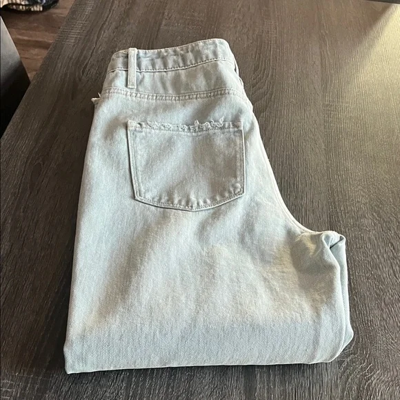 Vervet Women's Beverly Straight Leg Jeans - Soft Blue - Picture 5 of 5